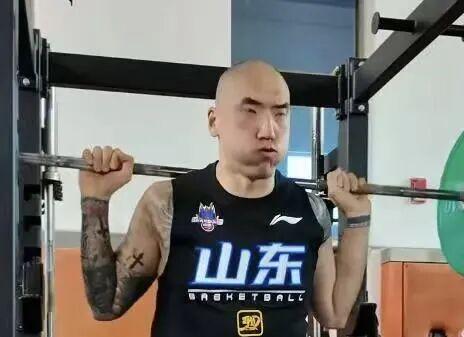 30分+36分+45分!历史首人!从二轮秀到全票FMVP,布伦森逆天改命