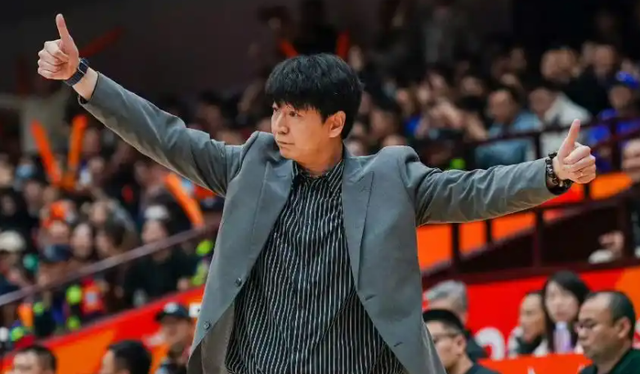 19岁意中锋退NBA选秀加盟NCAA