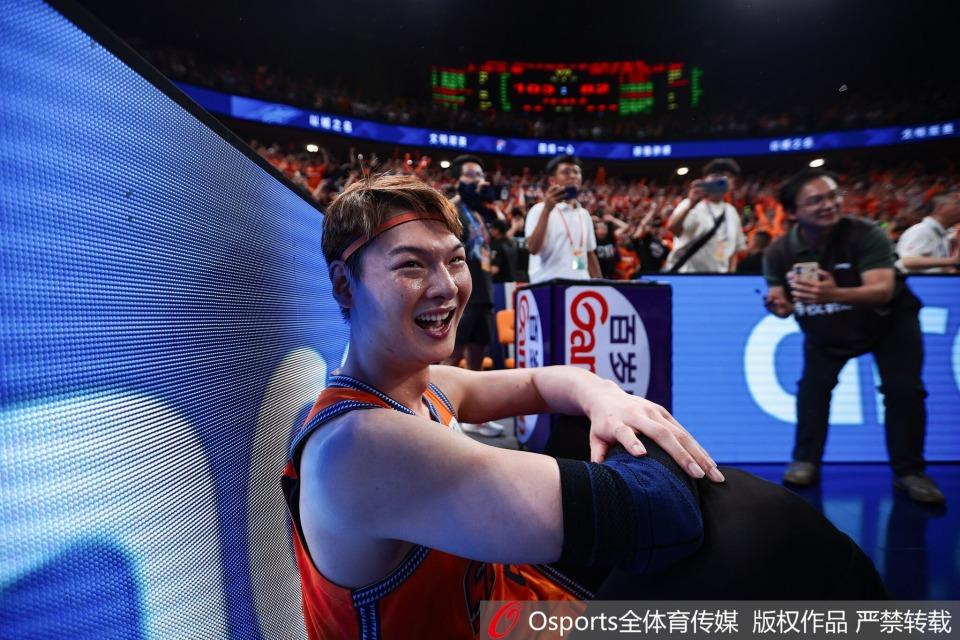 2026尼克斯时隔半世纪再进总决赛