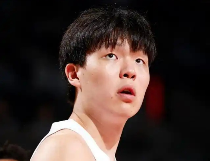 马刺计划休赛期追求阿隆·戈登