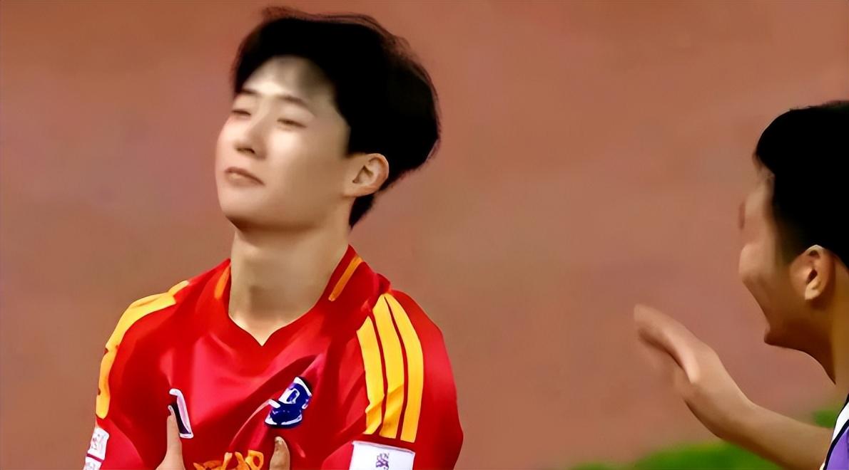 场均28+7！火箭若引进巨星前锋，可盘活全队？杜兰特改打大前锋