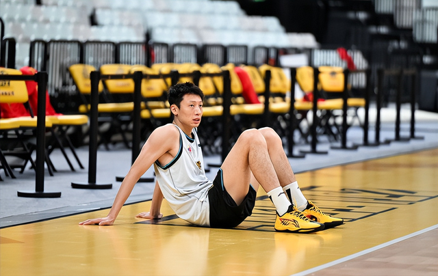 NBA神操作:马刺出台地域限购,直接取消外地尼克斯球迷门票订单