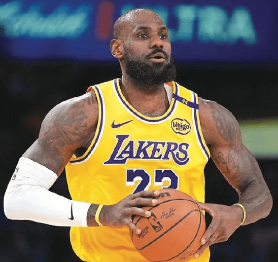 兄弟篮球，布伦森、哈特和大乔是首个NCAA+NBA夺冠的三人组