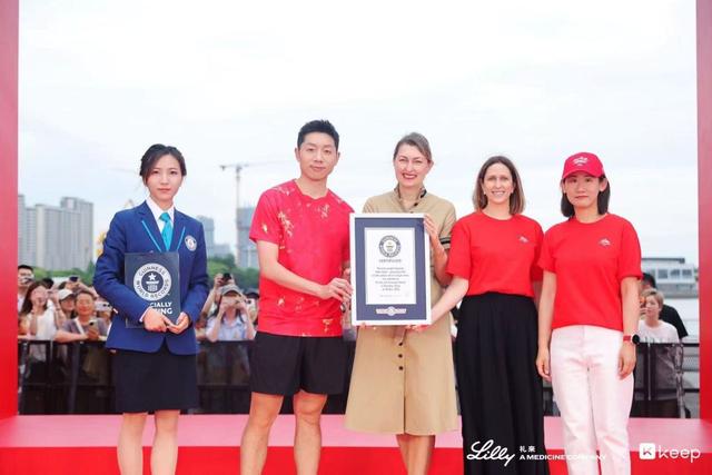 福克斯从未关注马刺何谈取关!老板儿子言论才扎心 美记:难交易