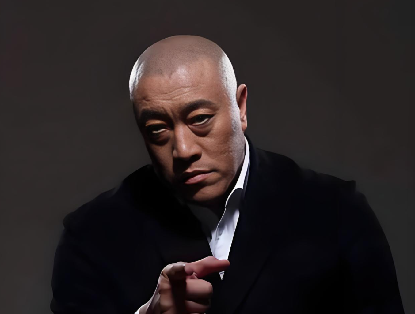 美媒曝篮网马刺潜在交易方案