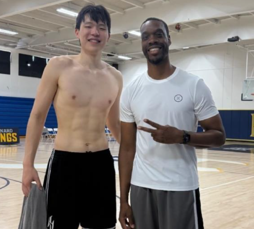 爆了!爆了!文班5年3亿!福克斯离队去尼克斯庆祝!