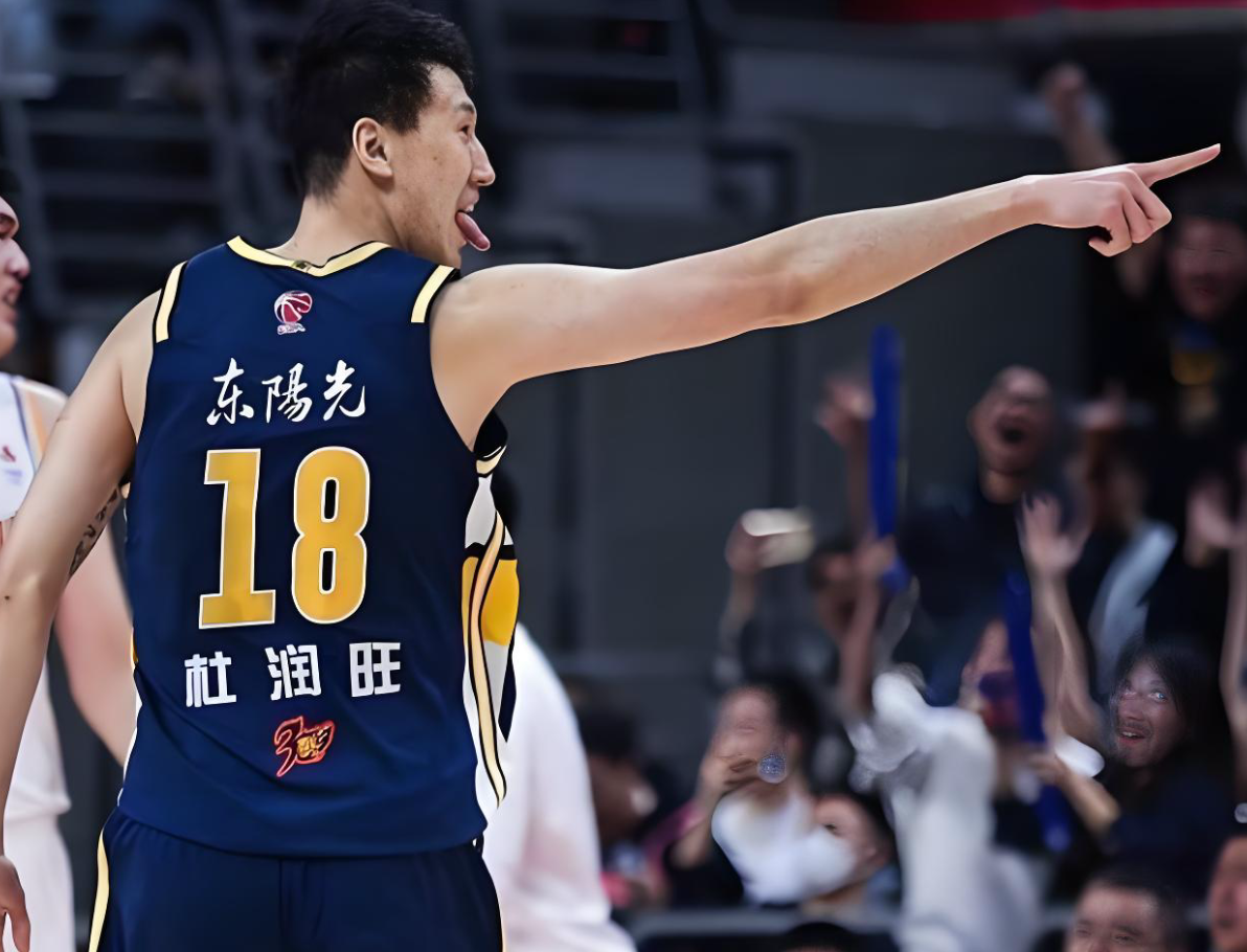 内线新星对于爵士的续约处理方法很不满意,湖人的机会来了?