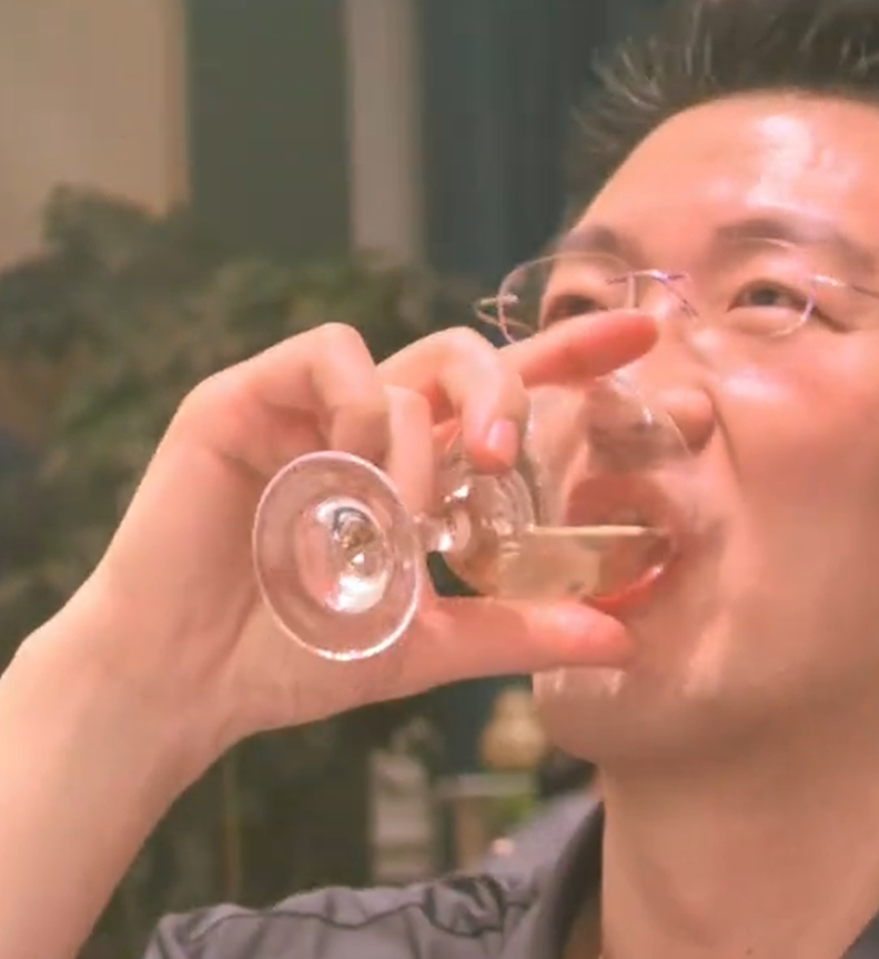 深度分析：续约詹姆斯暗藏致命短板，数据实锤，詹东搭档攻防拉胯