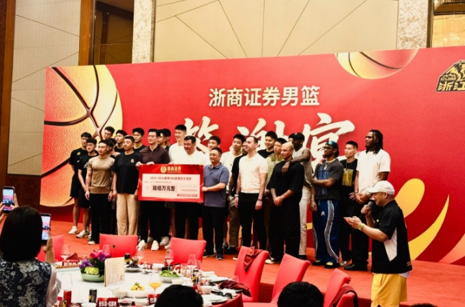 比利亚雷亚尔规划九名租借回归球员的未来