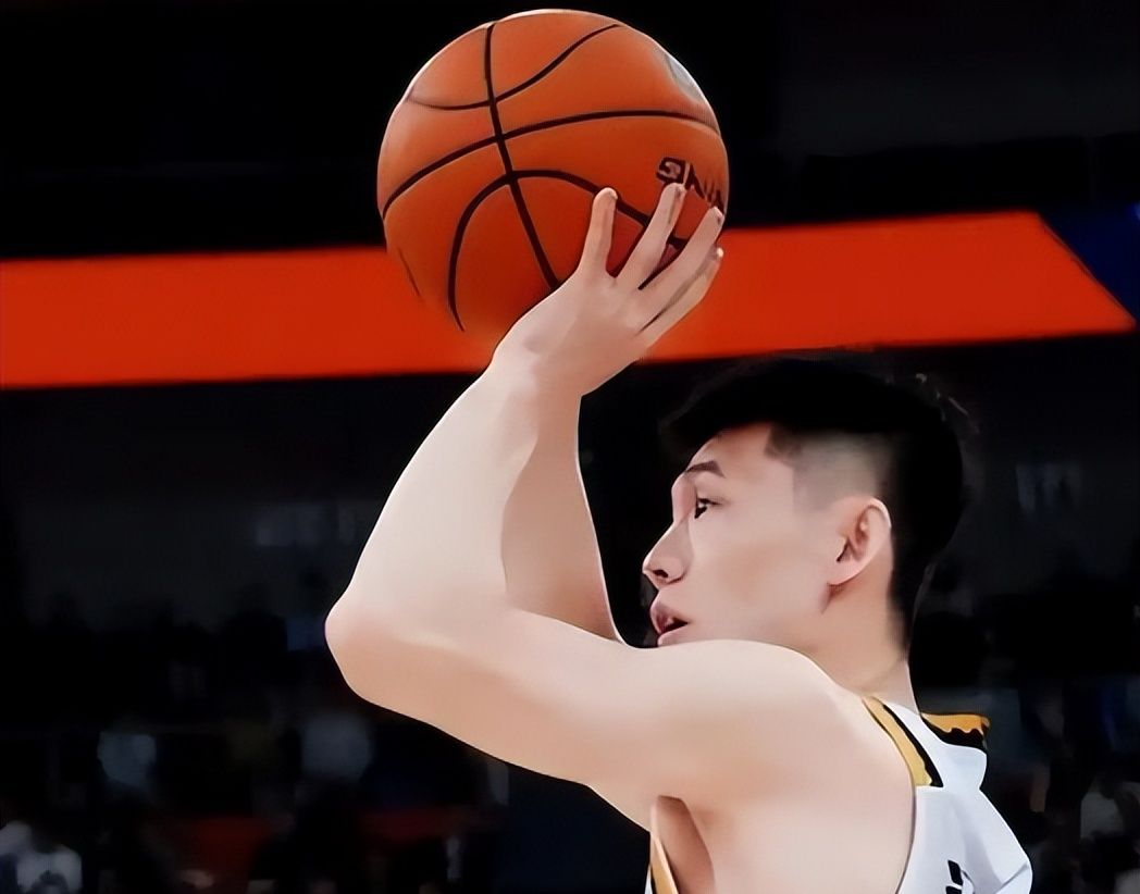 杨瀚森NBA关键节点：开拓者11月3日前决定 是否执行第3年球队选项