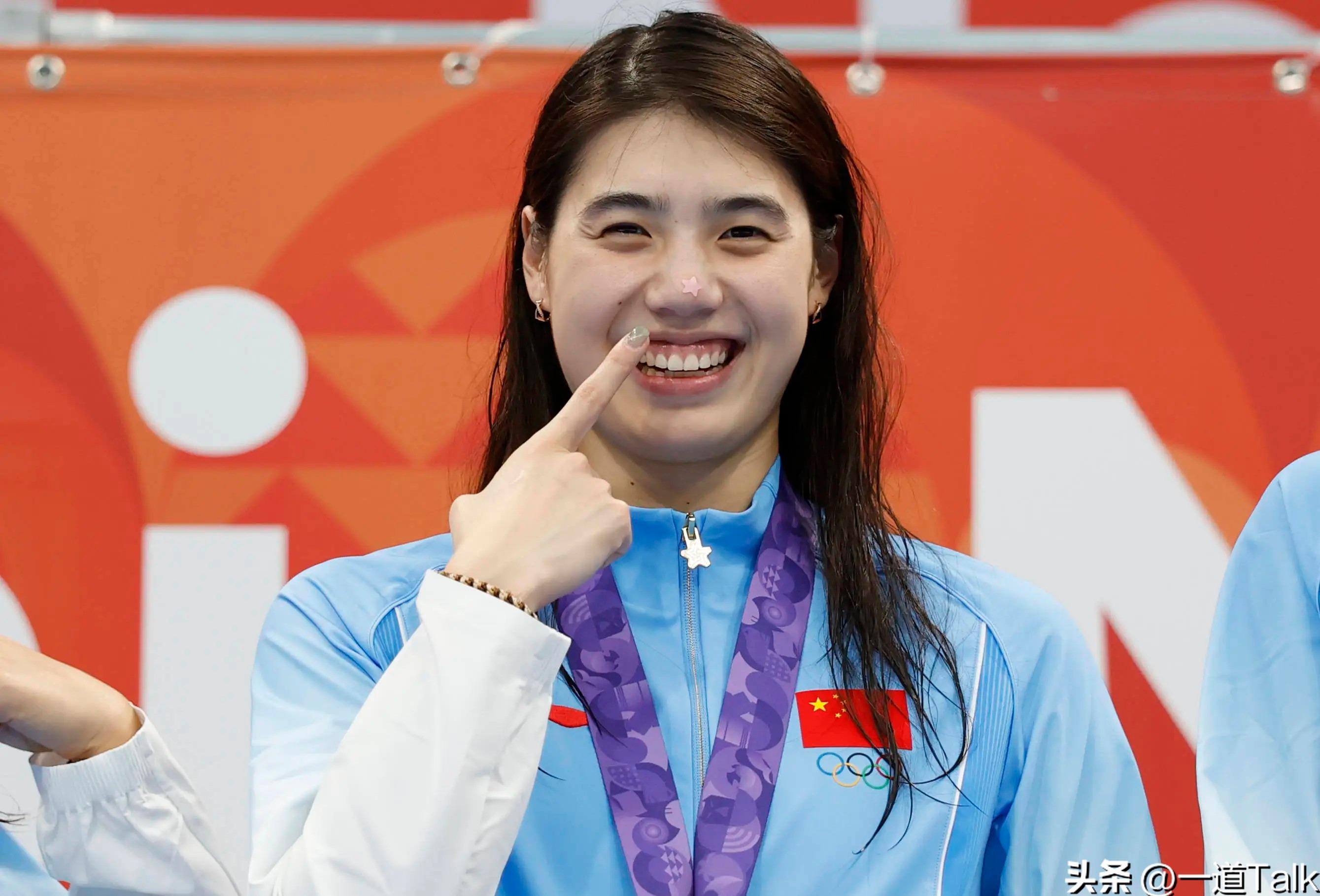 上海男篮官宣!张镇麟领衔6核心续约,4位小将上调一队,4人离队